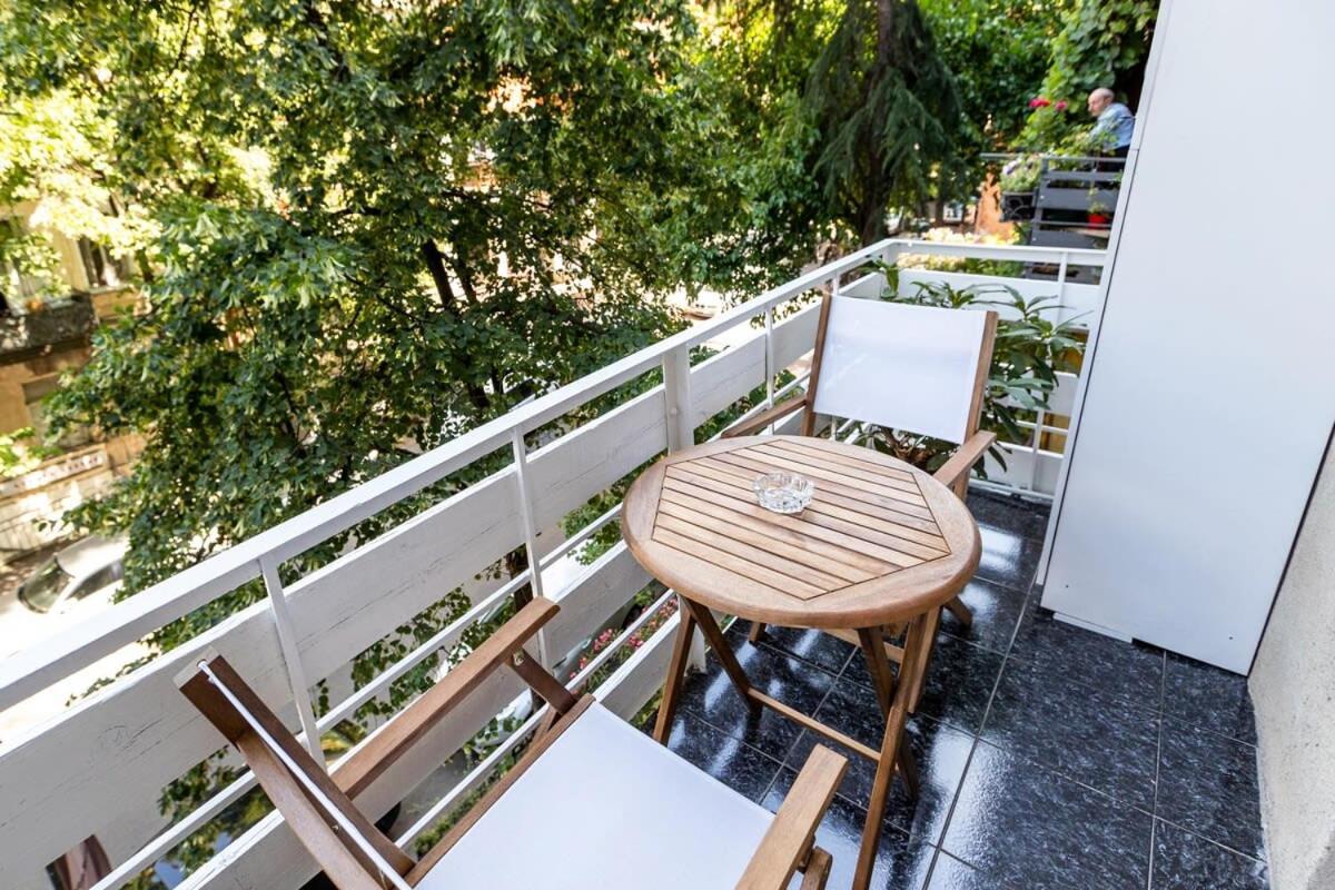 Central Vera Studio - Ideal For 3 - By Wehost Tbilisi Ngoại thất bức ảnh